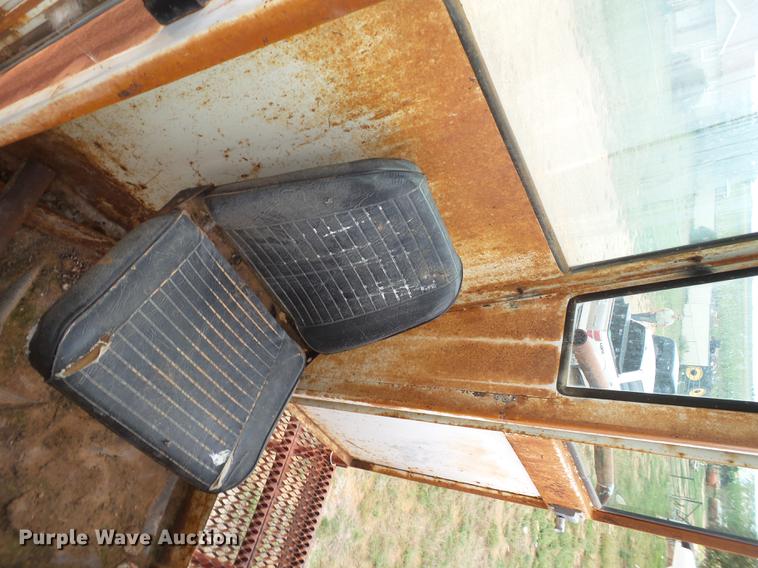 image for item L6655 CMC 3273 cotton module builder