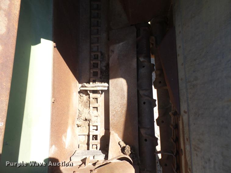 image for item DA6391 John Deere 101 corn picker