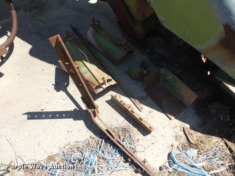 image for item DA6391 John Deere 101 corn picker