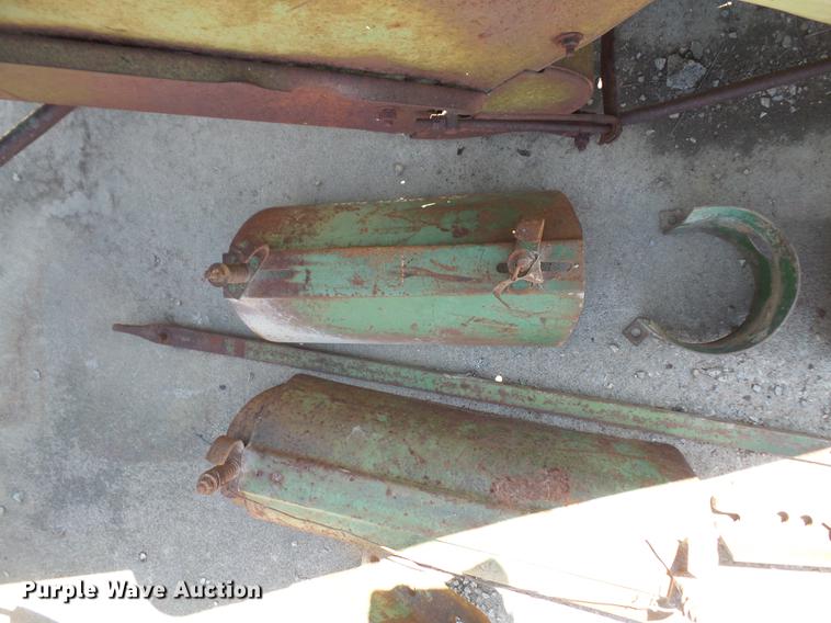 image for item DA6391 John Deere 101 corn picker