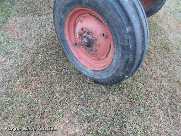 image for item DB1436 Massey-Ferguson 85 tractor