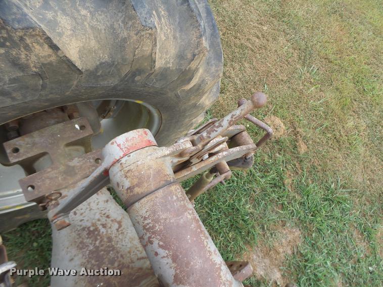 image for item DB1436 Massey-Ferguson 85 tractor