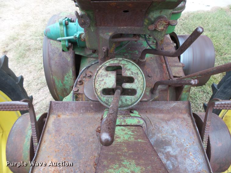 image for item DC3820 1941 John Deere A tractor