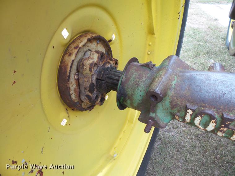 image for item DC3820 1941 John Deere A tractor