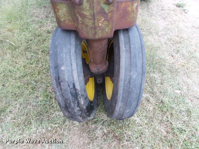 image for item DC3820 1941 John Deere A tractor