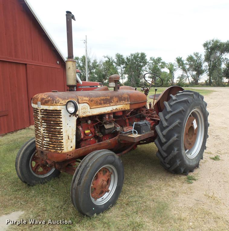 image for item DC3821 1954 International WD Super 9 tractor