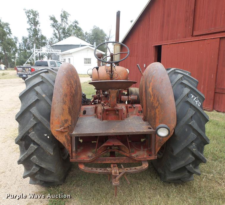 image for item DC3821 1954 International WD Super 9 tractor