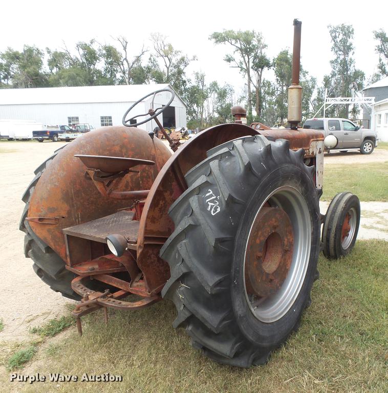 image for item DC3821 1954 International WD Super 9 tractor