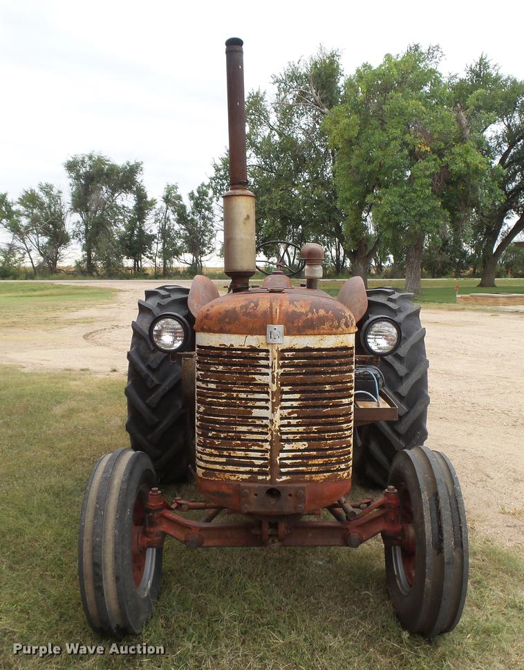 image for item DC3821 1954 International WD Super 9 tractor