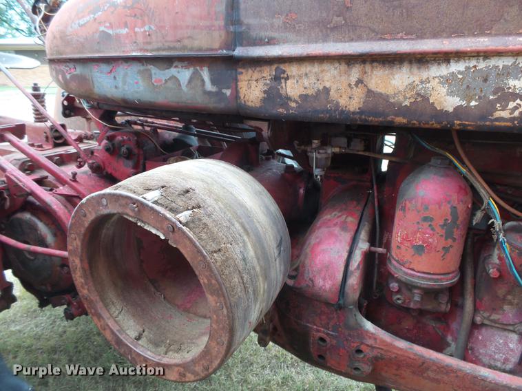 image for item DC3821 1954 International WD Super 9 tractor