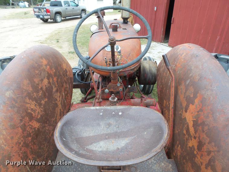 image for item DC3821 1954 International WD Super 9 tractor