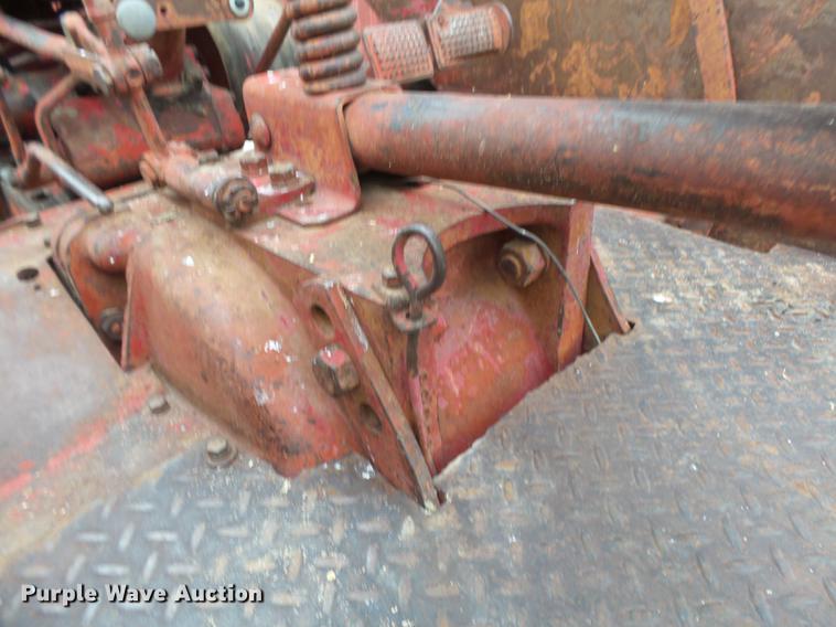 image for item DC3821 1954 International WD Super 9 tractor