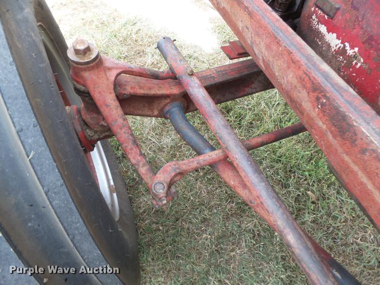 image for item DC3821 1954 International WD Super 9 tractor