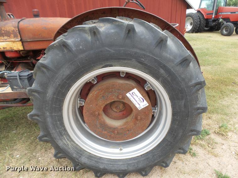 image for item DC3821 1954 International WD Super 9 tractor