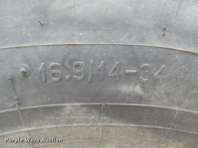 image for item DC3821 1954 International WD Super 9 tractor