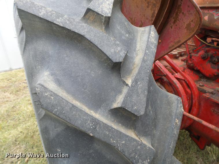 image for item DC3821 1954 International WD Super 9 tractor