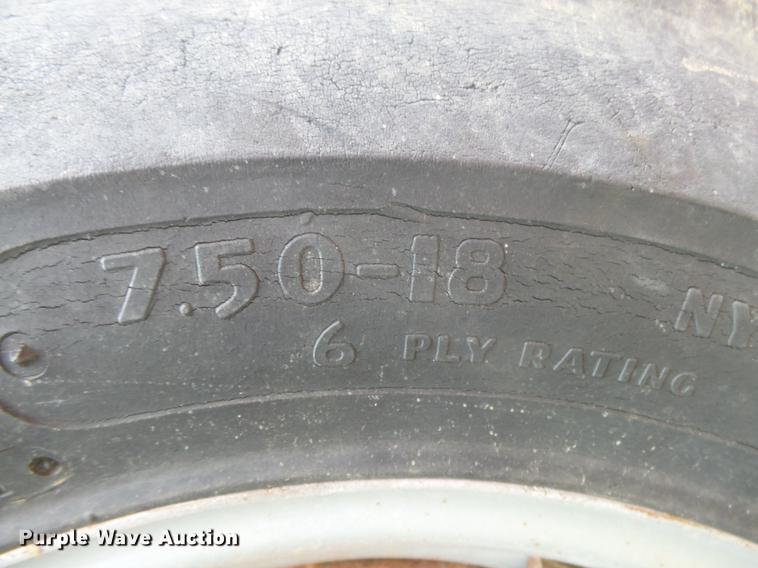 image for item DC3821 1954 International WD Super 9 tractor