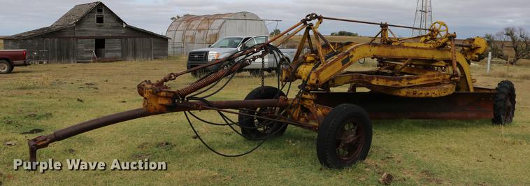 image for item DD0067 Caterpillar 66 grader