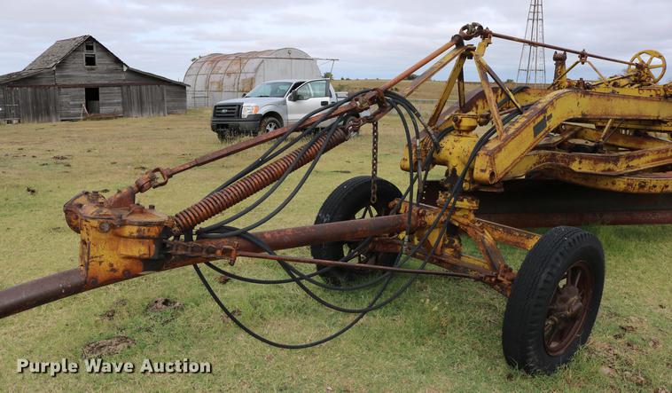 image for item DD0067 Caterpillar 66 grader