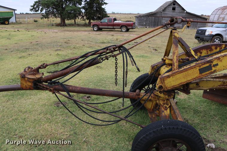 image for item DD0067 Caterpillar 66 grader