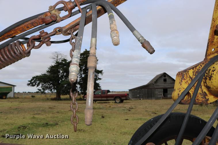 image for item DD0067 Caterpillar 66 grader