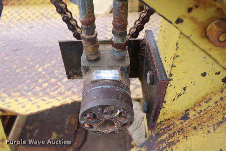 image for item DD0067 Caterpillar 66 grader