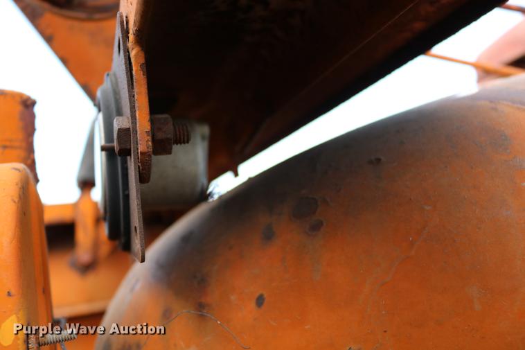 image for item DD0132 1948 Mccormick Farmall M tractor