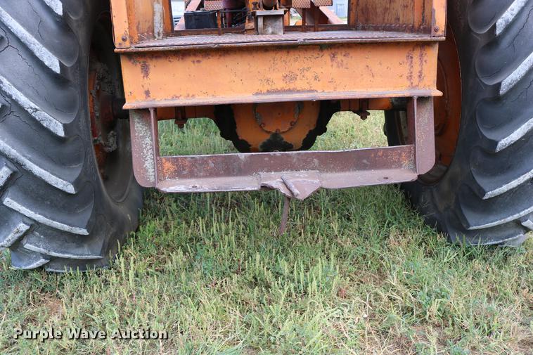 image for item DD0132 1948 Mccormick Farmall M tractor