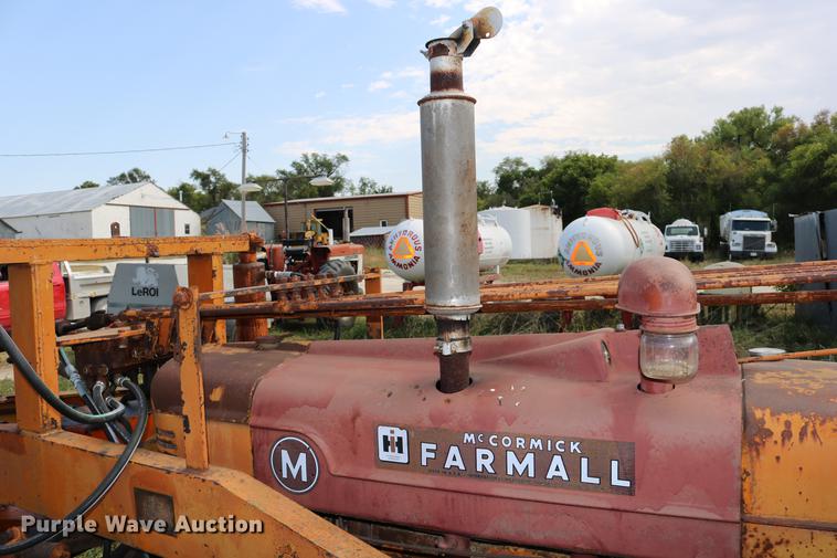 image for item DD0132 1948 Mccormick Farmall M tractor