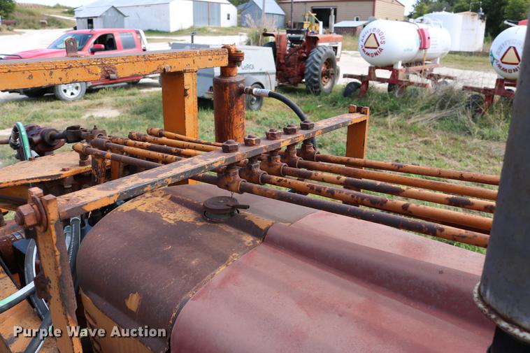 image for item DD0132 1948 Mccormick Farmall M tractor