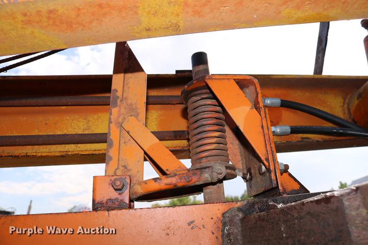 image for item DD0132 1948 Mccormick Farmall M tractor