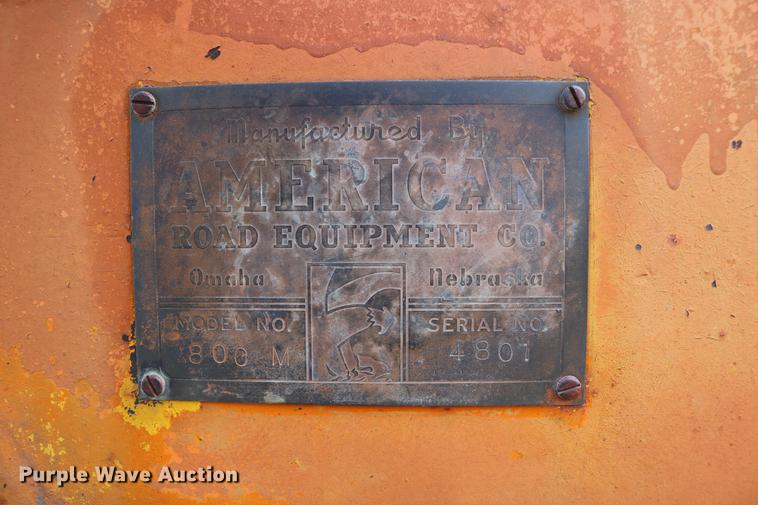 image for item DD0132 1948 Mccormick Farmall M tractor