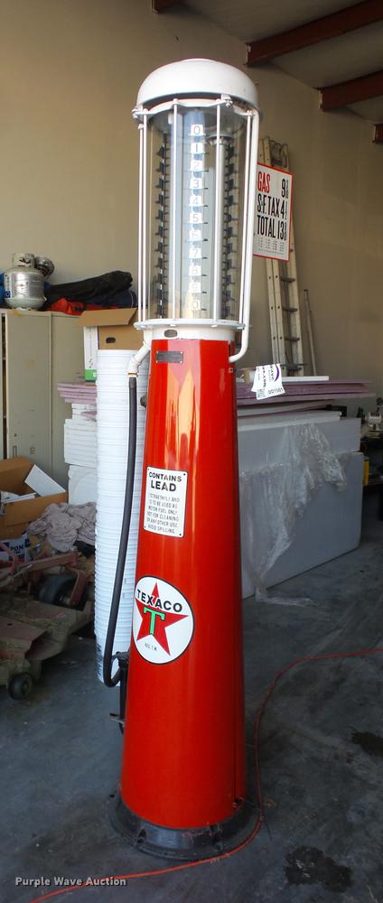 image for item DD1501 Texaco fuel pump