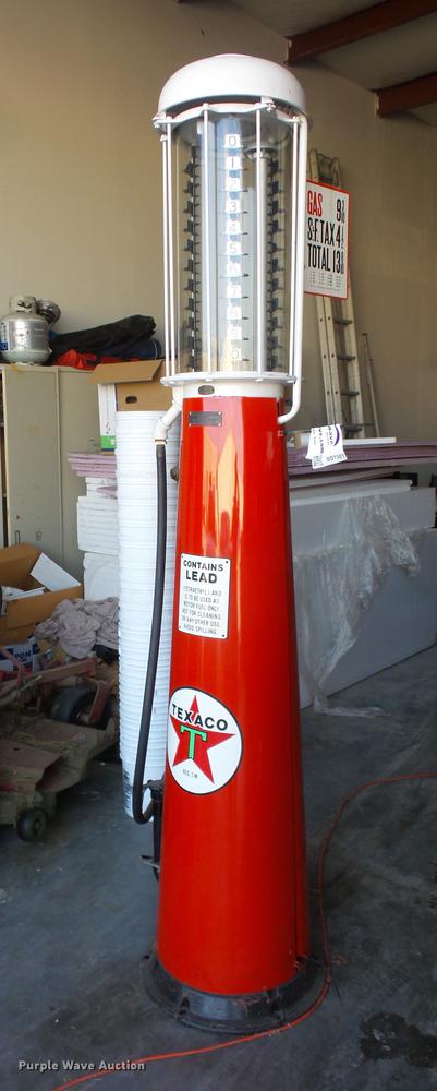 image for item DD1501 Texaco fuel pump