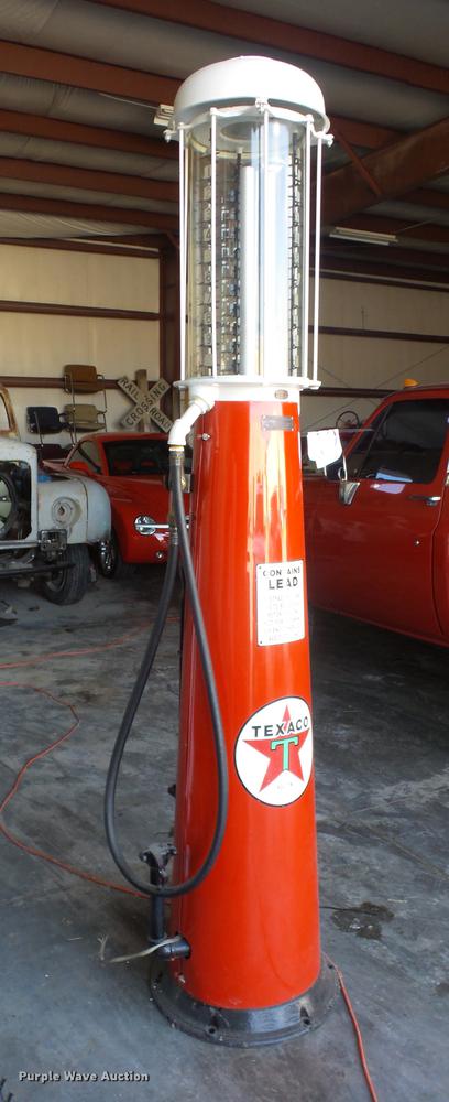 image for item DD1501 Texaco fuel pump