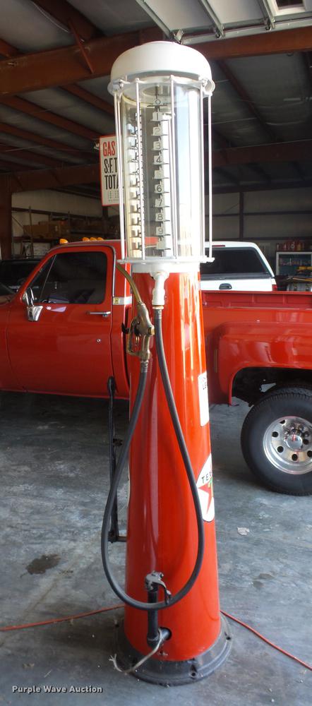 image for item DD1501 Texaco fuel pump