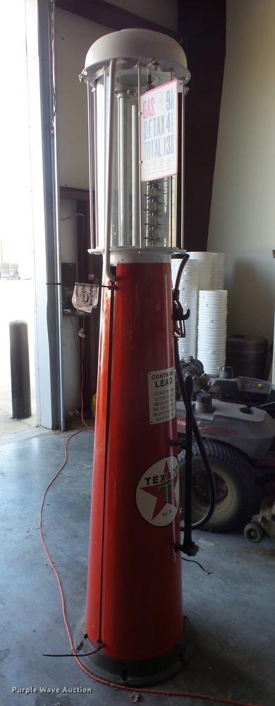 image for item DD1501 Texaco fuel pump