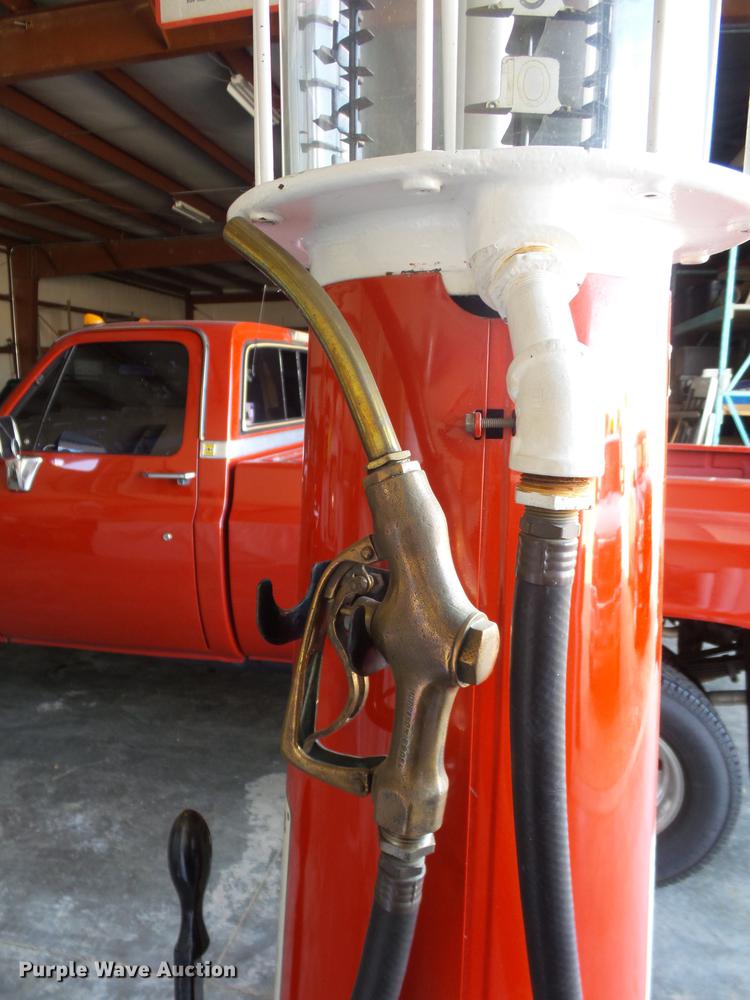 image for item DD1501 Texaco fuel pump