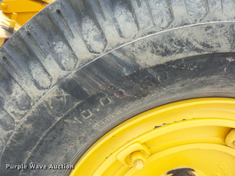 image for item DD1505 Caterpillar 212 motor grader