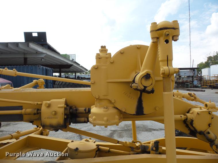 image for item DD1505 Caterpillar 212 motor grader
