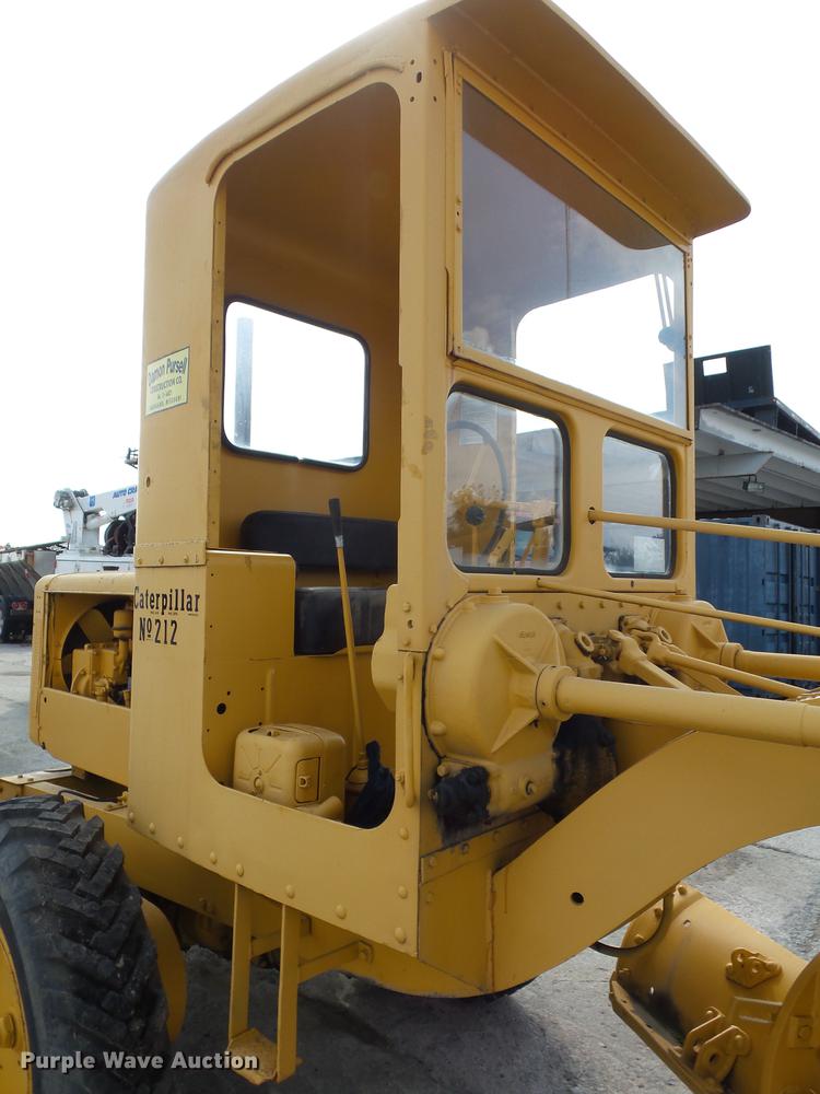 image for item DD1505 Caterpillar 212 motor grader