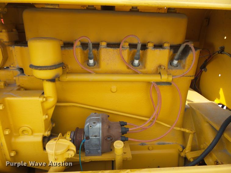 image for item DD1505 Caterpillar 212 motor grader