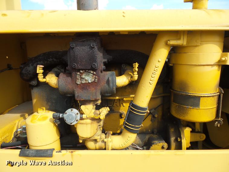 image for item DD1505 Caterpillar 212 motor grader
