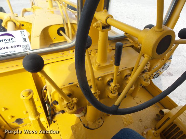 image for item DD1505 Caterpillar 212 motor grader
