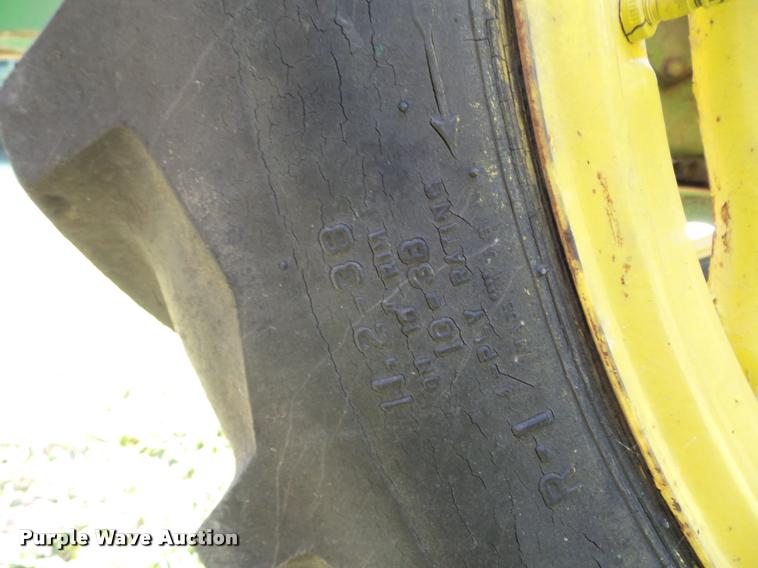 image for item DD1530 1945 John Deere B tractor