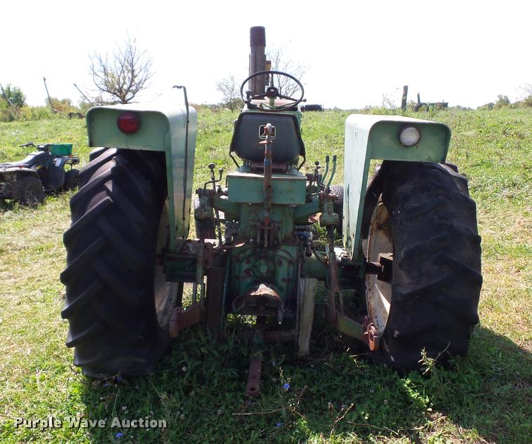 image for item DD1538 Oliver 1800 tractor
