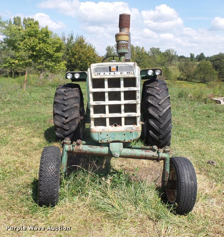 image for item DD1538 Oliver 1800 tractor