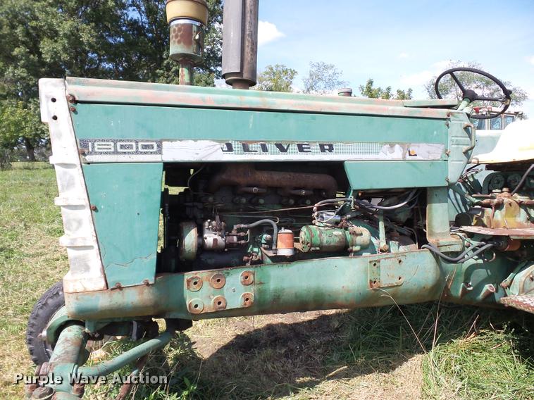 image for item DD1538 Oliver 1800 tractor