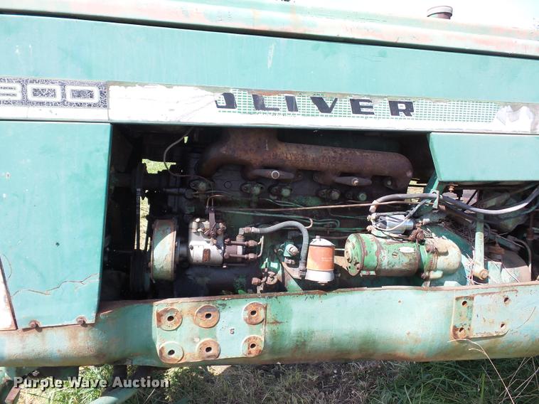 image for item DD1538 Oliver 1800 tractor