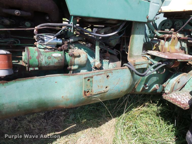 image for item DD1538 Oliver 1800 tractor